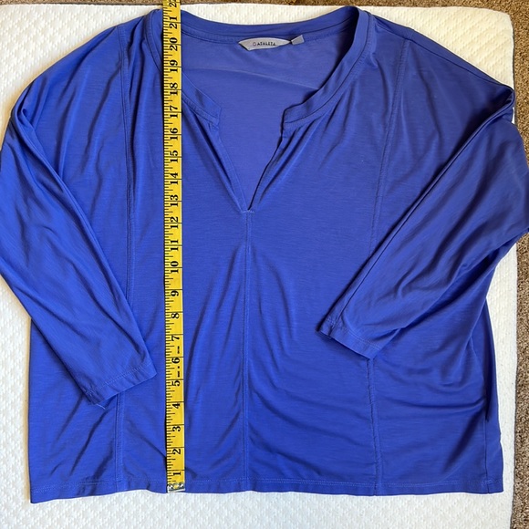 Athleta Top - Picture 2 of 4